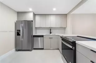1420 Brickell Bay Dr, Miami, FL 33131 - Photo 3