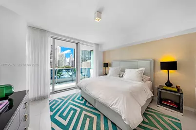 200 Biscayne Boulevard Way #904, Miami, FL 33131 - Photo 15