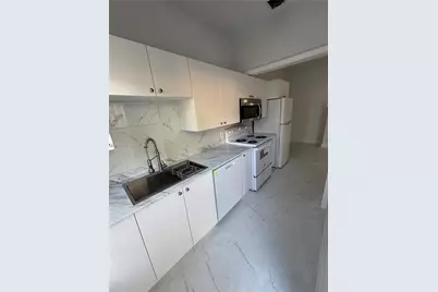 568 SW 3rd St #Left 566, Miami, FL 33130 - Photo 9