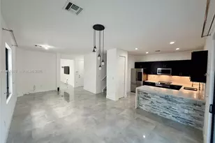 717 NE 191st St, Miami, FL 33179 - Photo 5