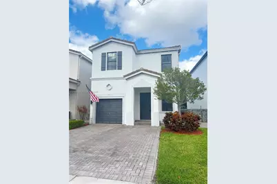 717 NE 191st St, Miami, FL 33179 - Photo 1