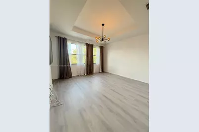717 NE 191st St, Miami, FL 33179 - Photo 13