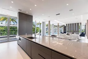 13390 Biscayne Bay Dr, North Miami, FL 33181 - Photo 15