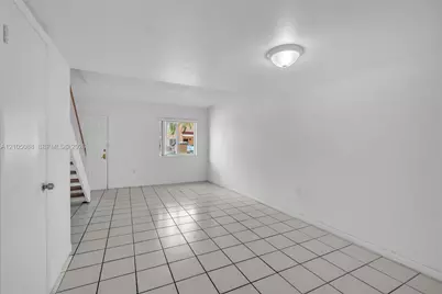 560 NW 82nd Pl #305, Miami, FL 33126 - Photo 25