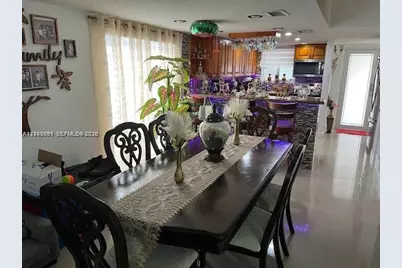 4211 W 10th Ln, Hialeah, FL 33012 - Photo 9
