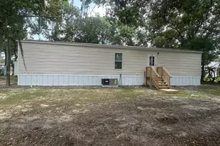 862 NE Coldwater Ave, Lake City, FL 32055 - Photo 1