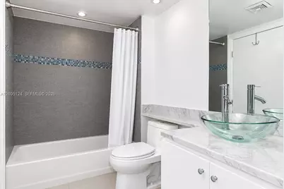 650 West Ave #305, Miami Beach, FL 33139 - Photo 7