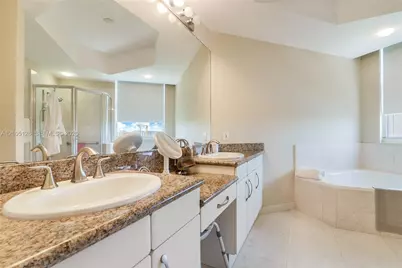 9751 E Bay Harbor Dr #8D, Bay Harbor Islands, FL 33154 - Photo 7