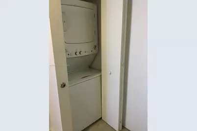 55 SW 9th St #1905, Miami, FL 33130 - Photo 15