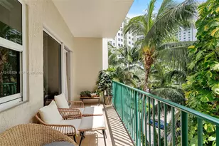 20000 E Country Club Dr, Aventura, FL 33180 - Photo 25