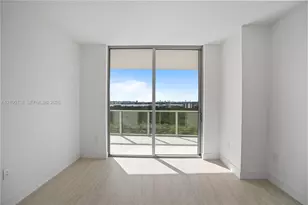2411 Laguna Cir, North Miami, FL 33181 - Photo 23