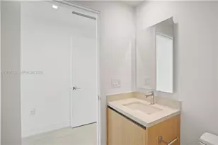 2411 Laguna Cir, North Miami, FL 33181 - Photo 9