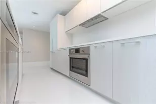 501 NE 31st St, Miami, FL 33137 - Photo 11