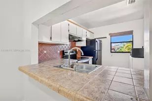 10628 NW 10th St, Pembroke Pines, FL 33026 - Photo 11