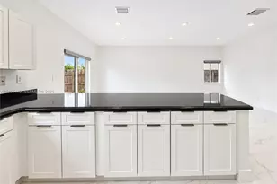 15579 SW 10th Ln, Miami, FL 33194 - Photo 13