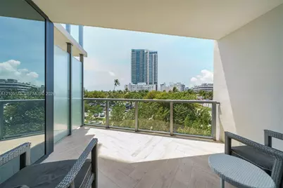 2201 Collins Ave #302, Miami Beach, FL 33139 - Photo 9