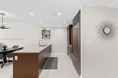 475 Brickell Ave #2414, Miami, FL 33131 - Photo 17