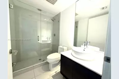 31 SE 6th St #307, Miami, FL 33131 - Photo 11