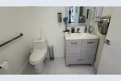 791 E 48th St, Hialeah, FL 33013 - Photo 9