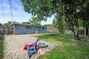 13645 NW 3rd Ave, North Miami, FL 33168 - Photo 25