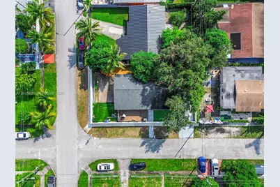 17251 NE 2nd Ct, North Miami Beach, FL 33162 - Photo 23