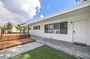17251 NE 2nd Ct, North Miami Beach, FL 33162 - Photo 3
