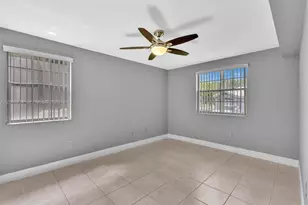 2831 N Oakland Forest Dr, Oakland Park, FL 33309 - Photo 9