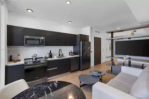 398 NE 5th St, Miami, FL 33132 - Photo 13