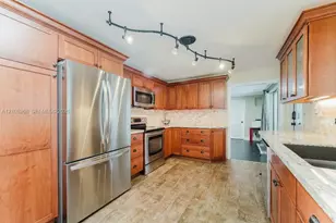 230 Miami Springs Ave, Miami Springs, FL 33166 - Photo 15