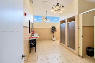 4675 W 18th Ct, Hialeah, FL 33012 - Photo 41