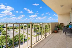 4675 W 18th Ct, Hialeah, FL 33012 - Photo 31