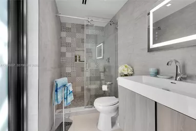 3322 NE 166th St, North Miami Beach, FL 33160 - Photo 23