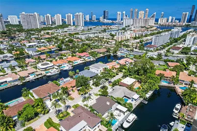 3322 NE 166th St, North Miami Beach, FL 33160 - Photo 45