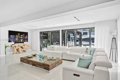 3322 NE 166th St, North Miami Beach, FL 33160 - Photo 11