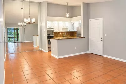 827 NE 199th St #205, Miami, FL 33179 - Photo 5