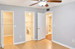 827 NE 199th St, Miami, FL 33179 - Photo 9