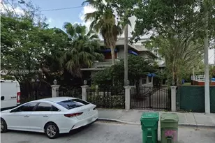 343 NE 25th St, Miami, FL 33137 - Photo 1