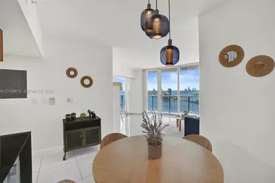 1750 N Bayshore Dr #2202, Miami, FL 33132 - Photo 9