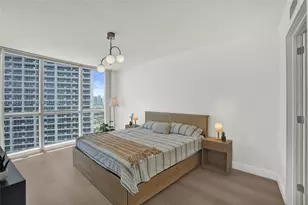 1750 N Bayshore Dr, Miami, FL 33132 - Photo 17