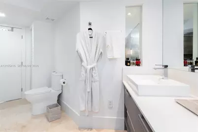 6301 Collins Ave #1105, Miami Beach, FL 33141 - Photo 17