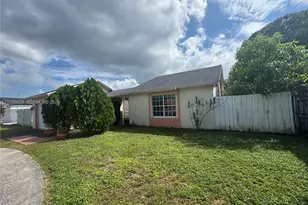 5740 NW 194th Terrace, Hialeah, FL 33015 - Photo 11