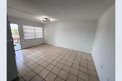 1325 W 68th St #419, Hialeah, FL 33014 - Photo 11