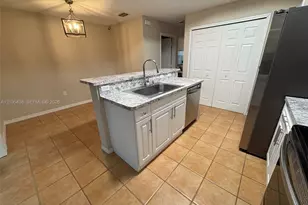 620 SW 107th Ave, Pembroke Pines, FL 33025 - Photo 13