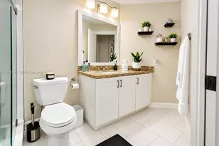 15515 N Miami Lakeway N, Miami Lakes, FL 33014 - Photo 9