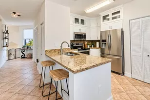 15515 N Miami Lakeway N, Miami Lakes, FL 33014 - Photo 7