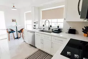1083 SW 25th Ave, Boynton Beach, FL 33426 - Photo 9