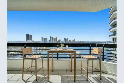 3500 Mystic Pointe Dr #3406, Aventura, FL 33180 - Photo 5