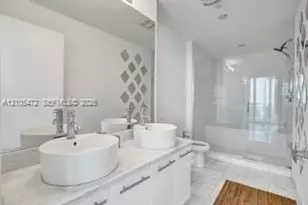 888 Biscayne Blvd, Miami, FL 33132 - Photo 7