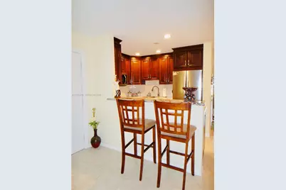 1102 Duncan Cir #104, Palm Beach Gardens, FL 33418 - Photo 3