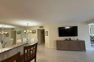 1102 Duncan Cir, Palm Beach Gardens, FL 33418 - Photo 19